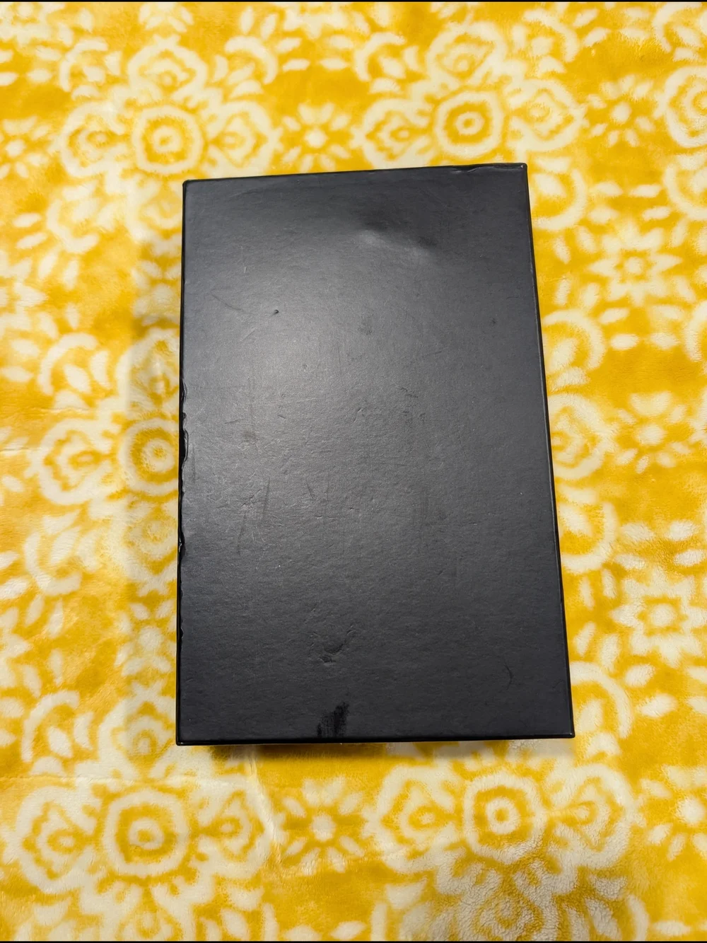 GUCCI White & Black Logo Box